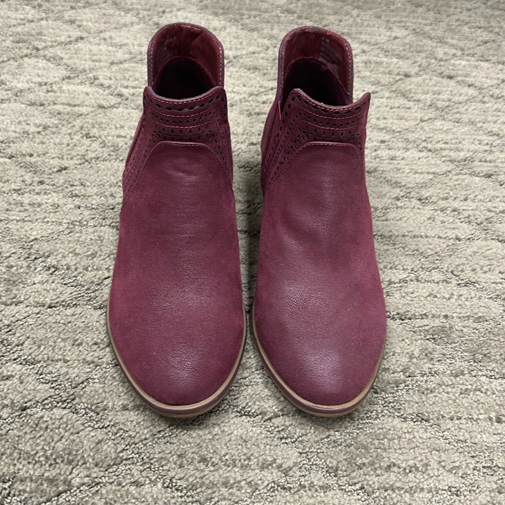 Mia Maroon Booties